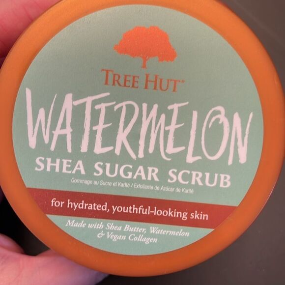 🆕 Tree Hut Watermelon Shea Sugar Scrub - Picture 4 of 5